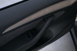 Tesla Model 3 bild 10
