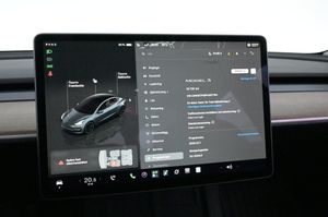 Tesla Model 3 bild 14