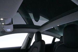 Tesla Model 3 bild 25