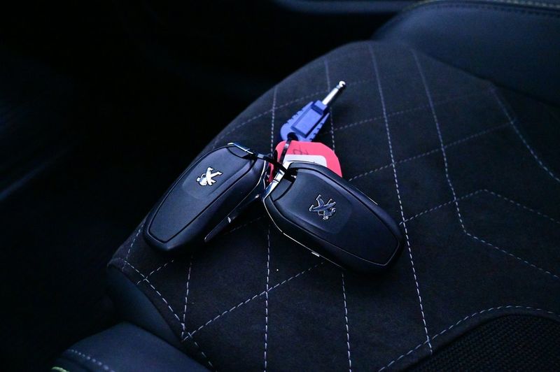 Peugeot e-208 bild 22