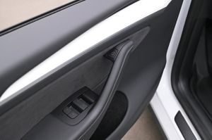 Tesla Model Y bild 10