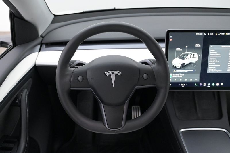 Tesla Model Y bild 7
