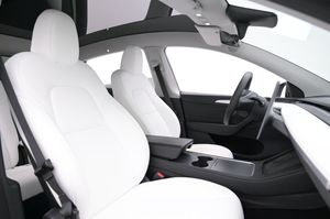 Tesla Model Y bild 12