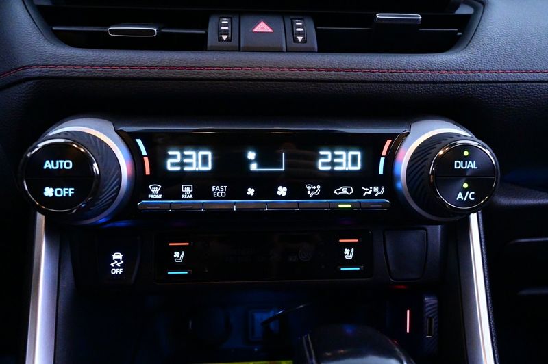 Toyota RAV4 bild 19