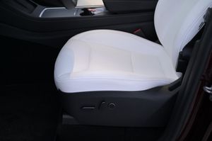 Tesla Model Y bild 11