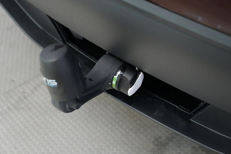 Tesla Model Y bild 25