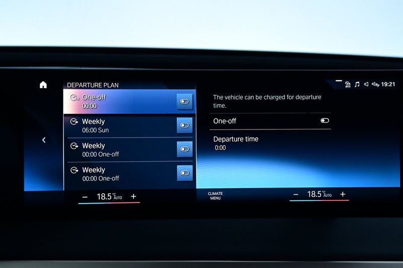 BMW iX bild 18