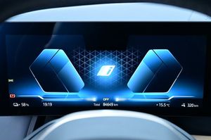 BMW iX bild 9