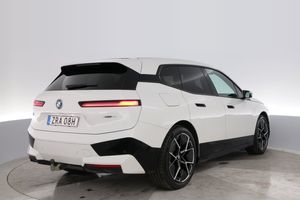 BMW iX bild 5