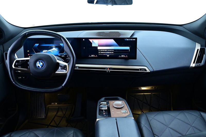 BMW iX bild 6
