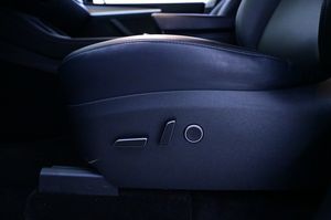 Tesla Model Y bild 11