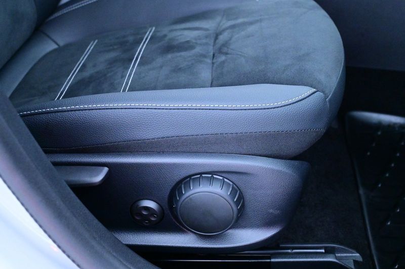 Mercedes CLA250 bild 16