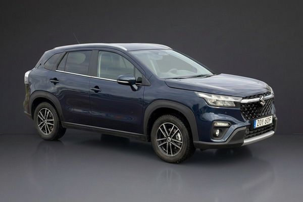 Suzuki S-CROSS Select 2WD Automat Drag - 2026