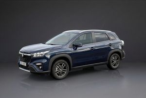 Suzuki S-CROSS bild 2