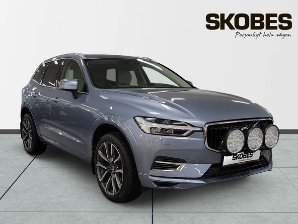 Volvo XC60 T8 AWD Momentum - 2018