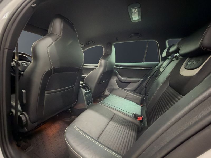 Skoda Octavia bild 8