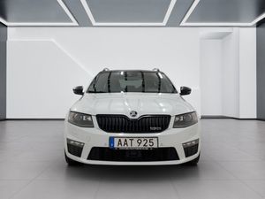Skoda Octavia bild 2