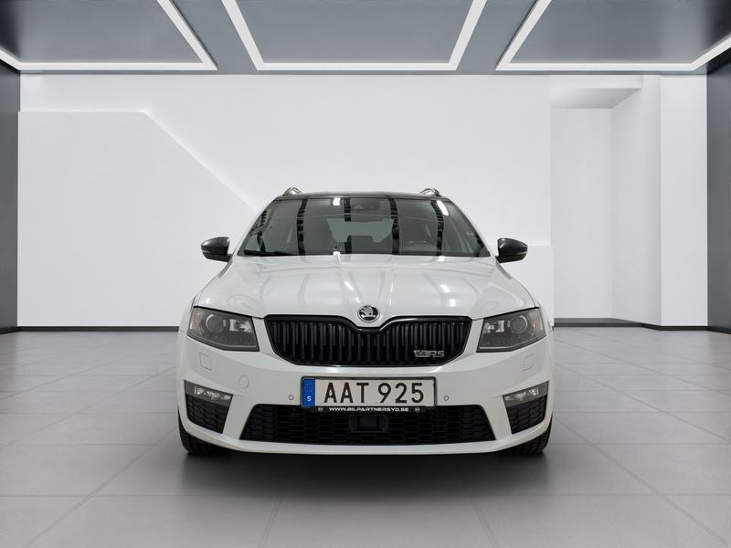 Skoda Octavia bild 2