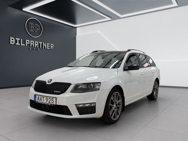Skoda Octavia Kombi RS 2.0 TDI RS/Kamrem bytt/Besiktad - 2015