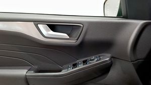 Ford Kuga bild 11