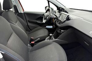 Peugeot 208 bild 7