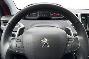 Peugeot 208 bild 11