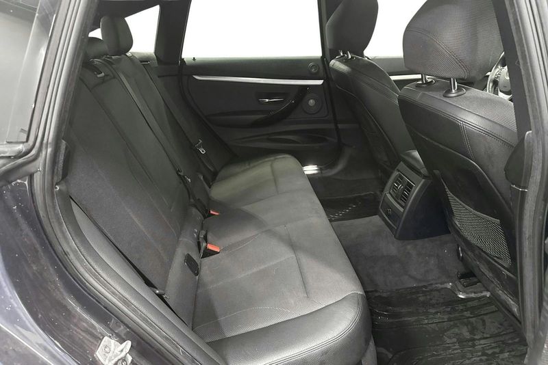 BMW 320 bild 8