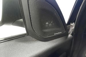 BMW 320 bild 12