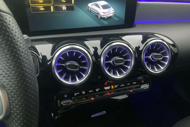 Mercedes CLA200 bild 14