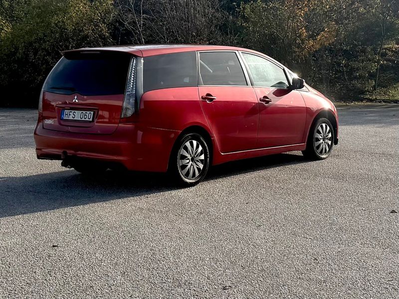 Mitsubishi GRANDIS bild 3