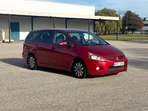 Mitsubishi GRANDIS bild 2