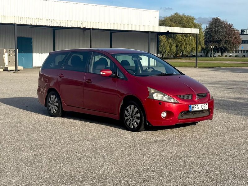 Mitsubishi GRANDIS bild 2