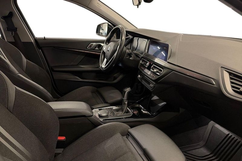 BMW 118 bild 15