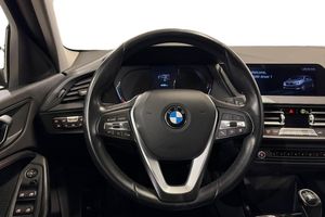 BMW 118 bild 16