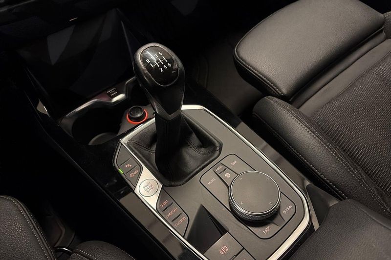 BMW 118 bild 21
