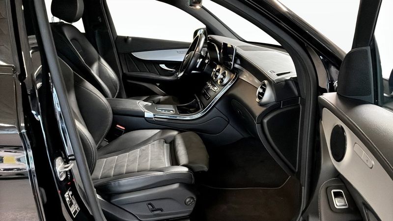 Mercedes GLC300 bild 3