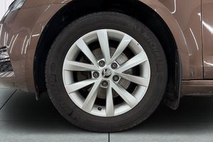 Skoda Octavia bild 9