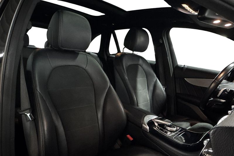 Mercedes GLC220 bild 16