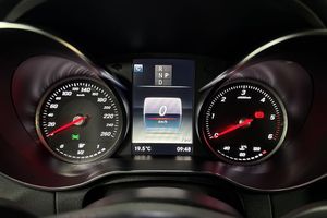 Mercedes GLC220 bild 8