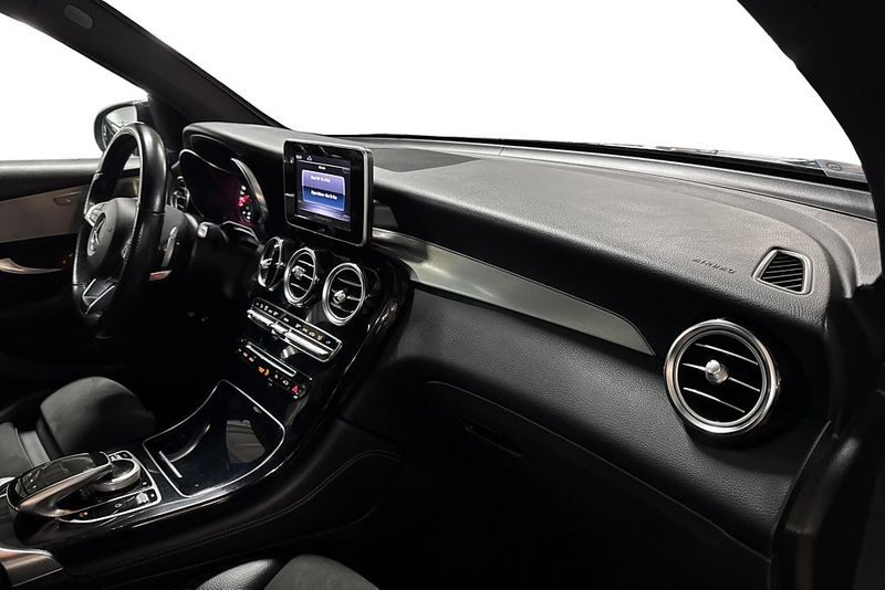 Mercedes GLC220 bild 14
