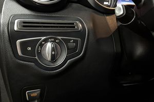 Mercedes GLC220 bild 13