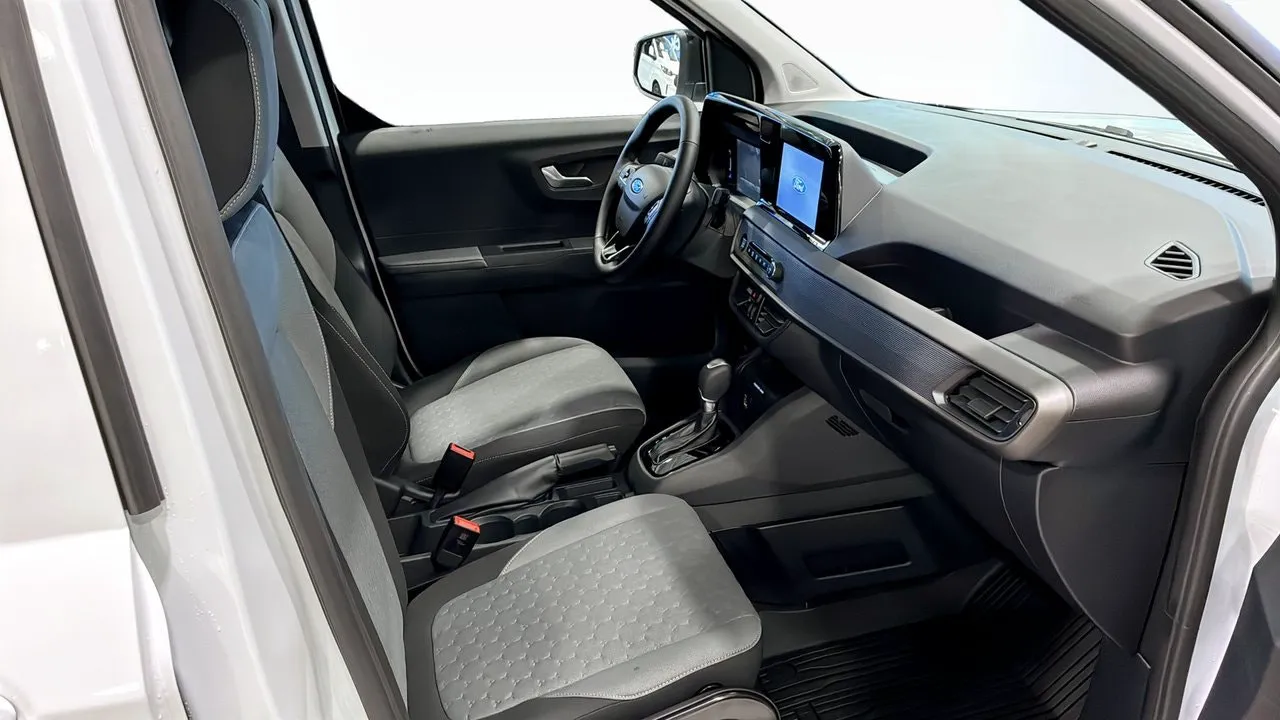 Ford Transit Courier bild 3