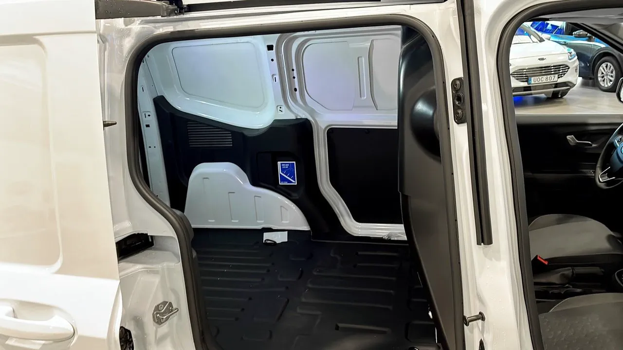Ford Transit Courier bild 5