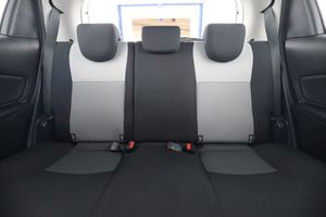 Toyota Yaris bild 16