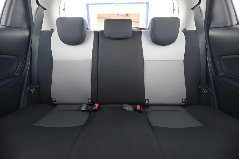 Toyota Yaris bild 16