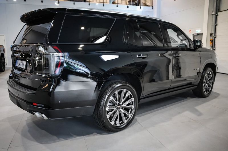 Chevrolet Tahoe bild 2
