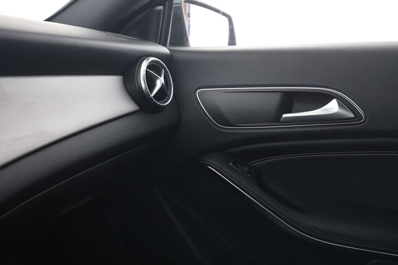 Mercedes CLA200 bild 31