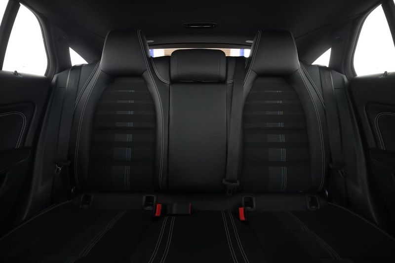 Mercedes CLA200 bild 16