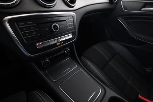 Mercedes CLA200 bild 24