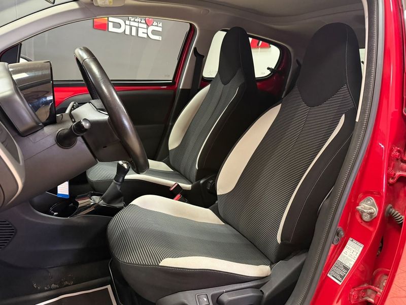 Peugeot 108 bild 12